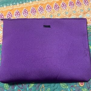 Top- Small+ (Small+ for this brand means your bust is a 93-98 cm). Bottoms S.